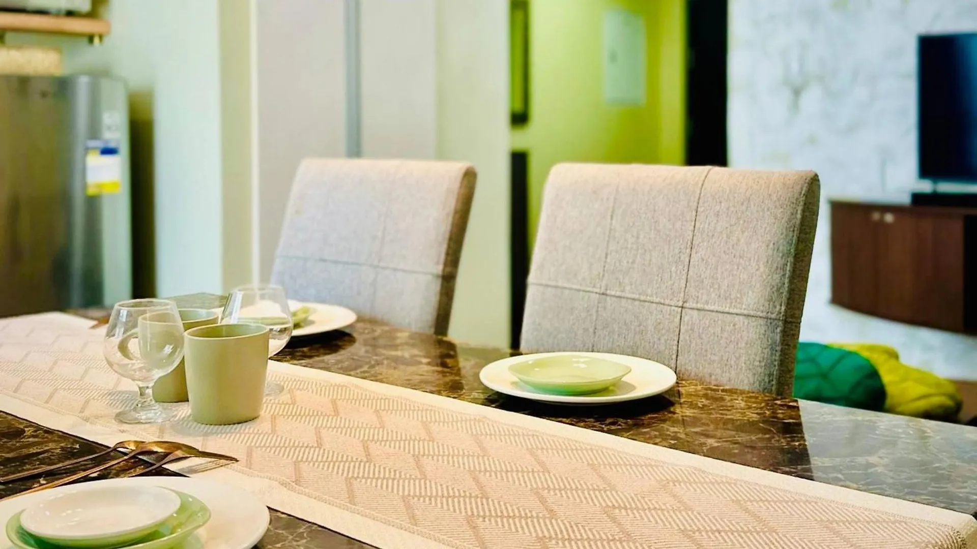 Luxe 1-Bedroom, Parking, Walk To Abreeza, Pool Davao
